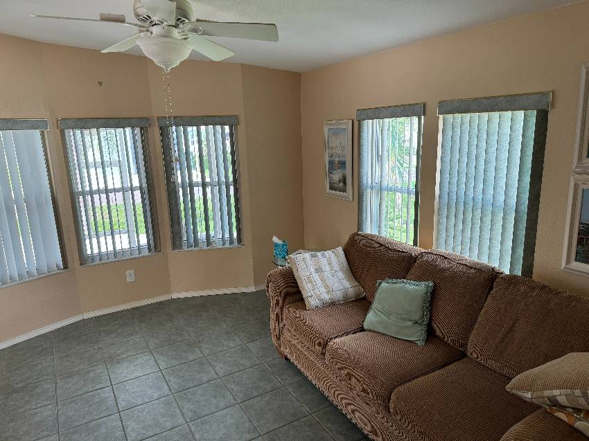 2217 Walden Pond Dr a Lake Wales, FL Mobile or Manufactured Home for Sale